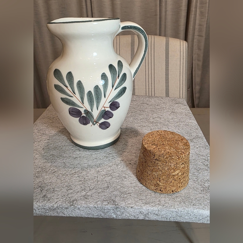 Handmade and Handpainted Italian ceramic pitcher by Fortebraccio. - Picture 9 of 10